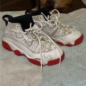 Kids Shoes size is 1Youth